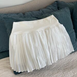 TCEC White Pleated Mini Skirt